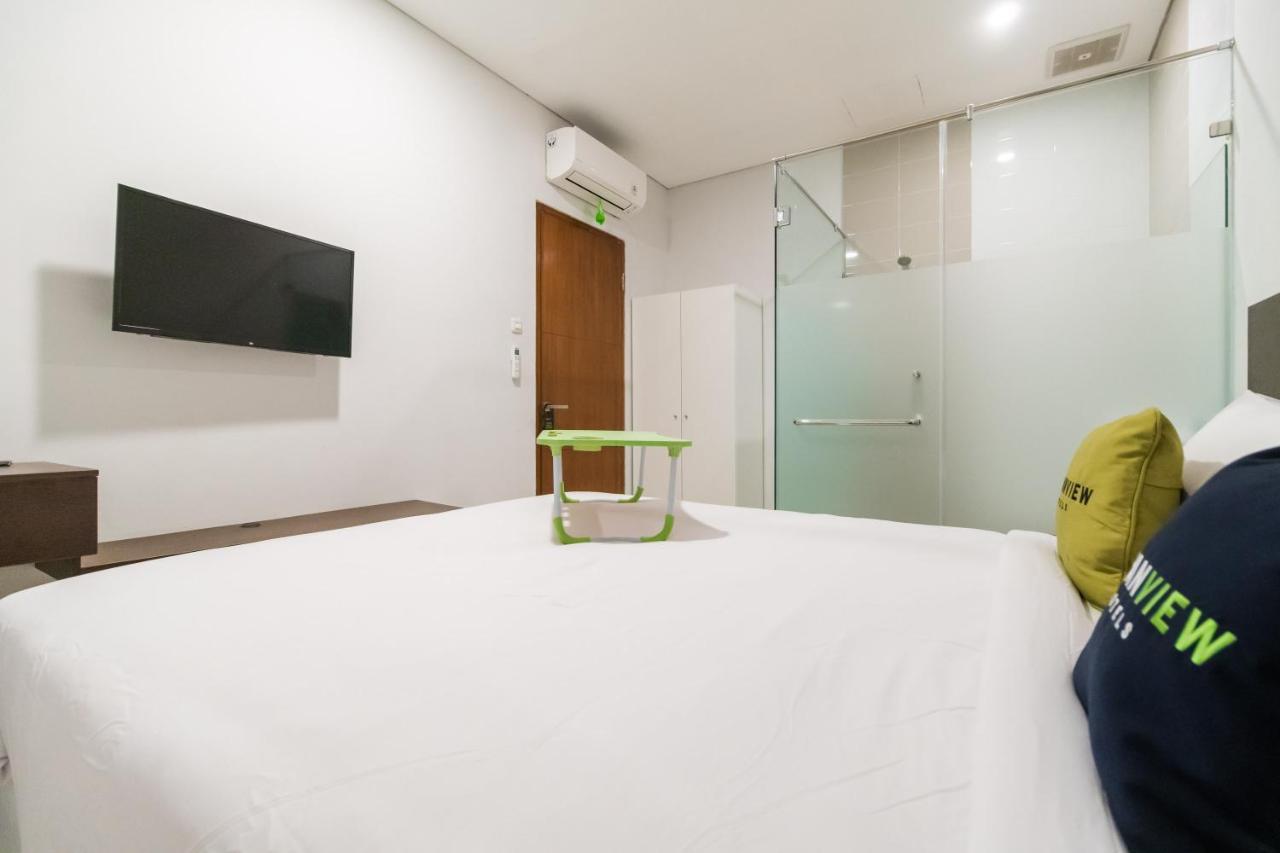 Urbanview Hotel Casa Kota Mangga Besar Jakarta Exterior photo