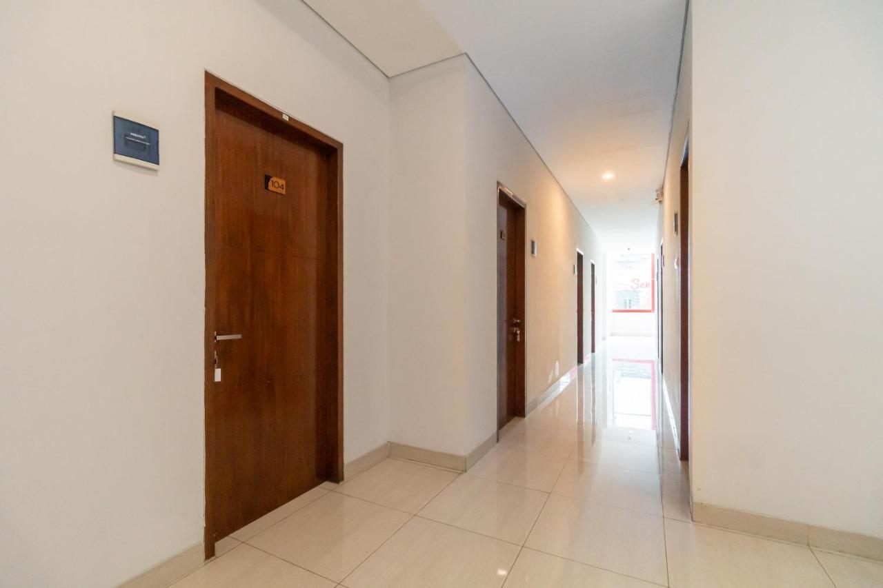 Urbanview Hotel Casa Kota Mangga Besar Jakarta Exterior photo