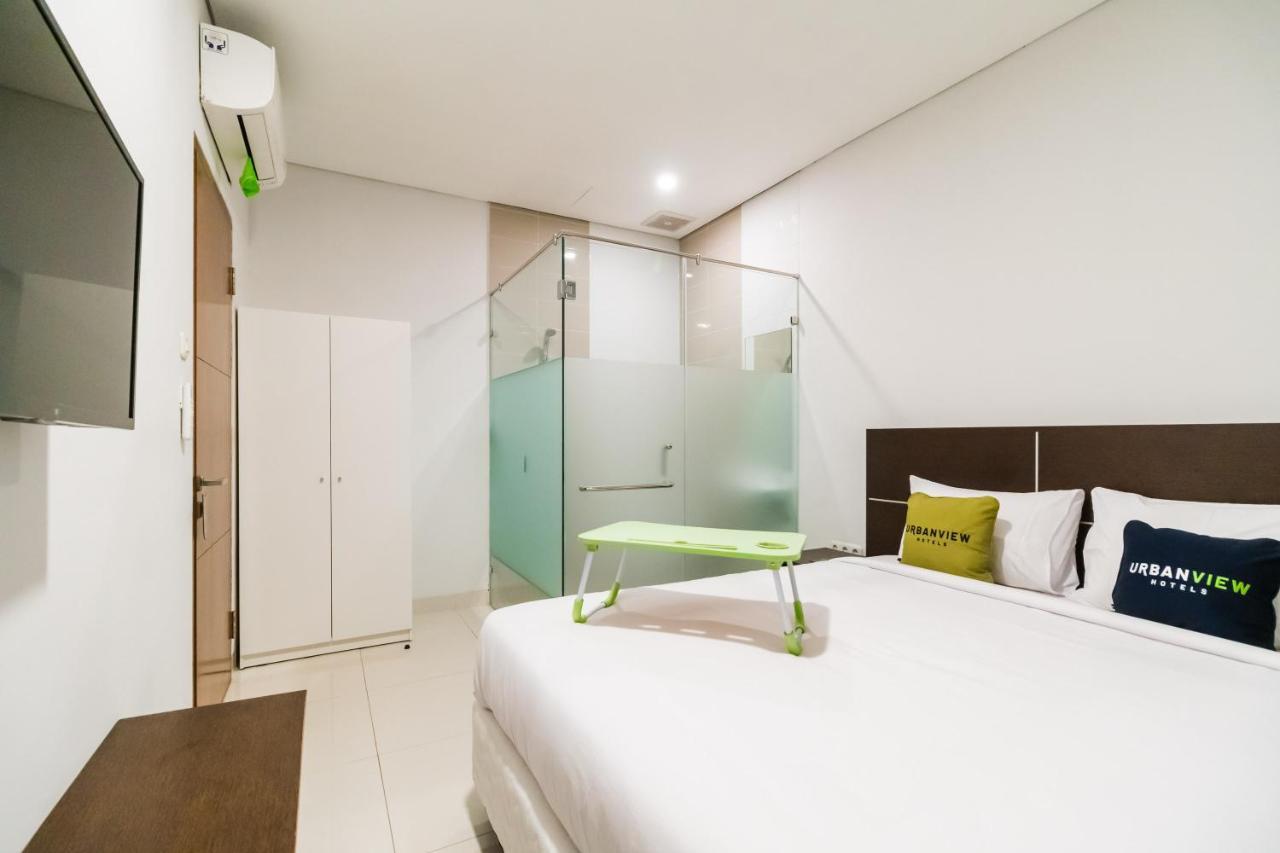 Urbanview Hotel Casa Kota Mangga Besar Jakarta Exterior photo